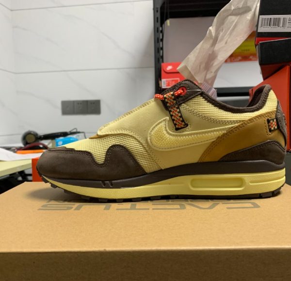 Nike Air Max 1 Travis Scott Cactus Jack Baroque Brown